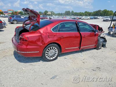 Trzecie zdjęcie samochodu z tyłu: 2017 VOLKSWAGEN PASSAT SE VIN:1VWBT7A34HC086244 - miniatura