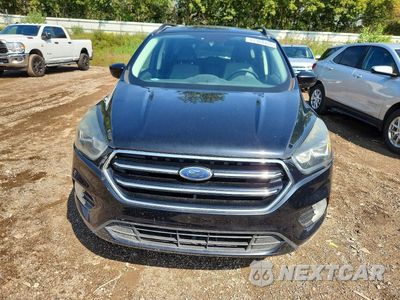 Piąte zdjęcie samochodu w środku: 2017 FORD ESCAPE SE VIN:1FMCU0GD3HUC33140 - miniatura