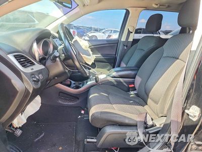 Zdjęcie 7 z 13 samochodu: 2020 DODGE JOURNEY SE VIN:3C4PDCABXLT271854 - miniatura
