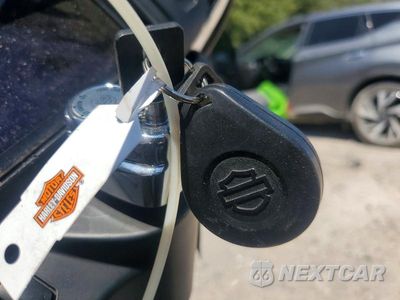 Zdjęcie 8 z 9 samochodu: 2023 HARLEY-DAVIDSON FLHX VIN:1HD1KBC18PB608635 - miniatura