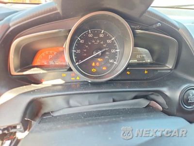 Zdjęcie 9 z 13 samochodu: 2018 MAZDA CX-3 TOURING VIN:JM1DKFC77J0319047 - miniatura