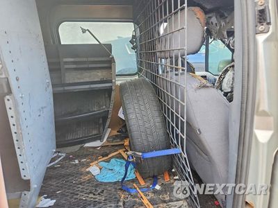 Zdjęcie 11 z 13 samochodu: 2010 FORD TRANSIT CONNECT XL VIN:NM0LS6AN2AT021000 - miniatura