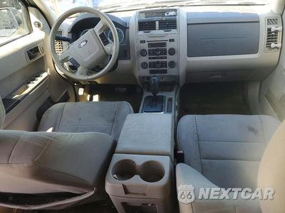 Zdjęcie 8 z 13 samochodu: 2011 FORD ESCAPE XLT VIN:1FMCU0D78BKA79347 - miniatura
