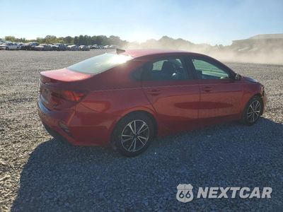 Trzecie zdjęcie samochodu z tyłu: 2022 KIA FORTE LXS VIN:3KPF24AD0NE425276 - miniatura