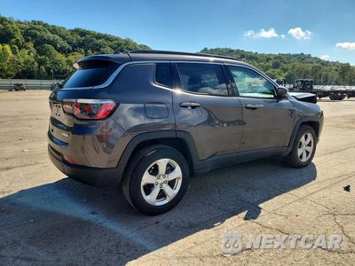 Trzecie zdjęcie samochodu z tyłu: 2019 JEEP COMPASS LATITUDE VIN:3C4NJDBB9KT628735 - miniatura