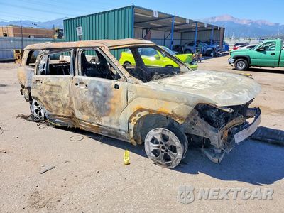 Czwarte zdjęcie samochodu z boku: 2024 HYUNDAI SANTA FE SEL VIN:5NMP2DGLXRH027851 - miniatura