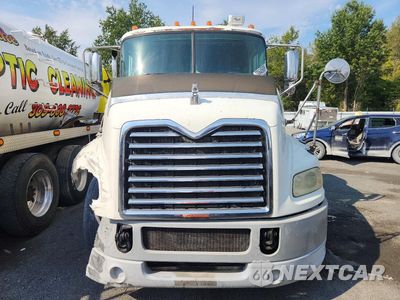 Piąte zdjęcie samochodu w środku: 2010 MACK CXU613 SEMI TRUCK VIN:1M1AW07Y0AN010529 - miniatura