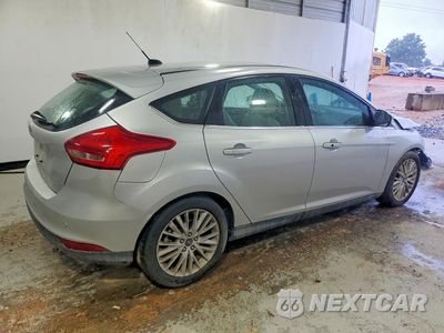 Trzecie zdjęcie samochodu z tyłu: 2018 FORD FOCUS TITANIUM VIN:1FADP3N26JL293966 - miniatura