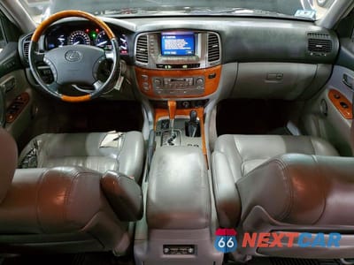 Zdjęcie 8 z 13 samochodu: 2006 LEXUS LX 470 VIN:JTJHT00W764015009 - miniatura