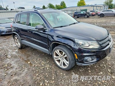 Czwarte zdjęcie samochodu z boku: 2013 VOLKSWAGEN TIGUAN S VIN:WVGBV7AXXDW535379 - miniatura