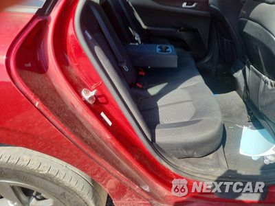 Zdjęcie 10 z 12 samochodu: 2021 KIA K5 LXS VIN:5XXG14J23MG023117 - miniatura