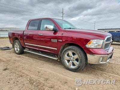 Czwarte zdjęcie samochodu z boku: 2018 RAM 1500 SLT VIN:1C6RR7LTXJS258096 - miniatura