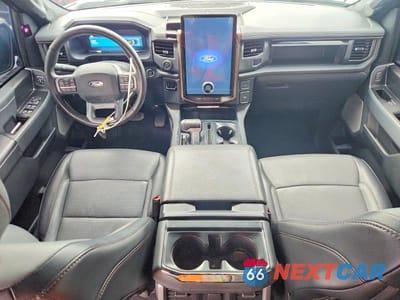 Zdjęcie 8 z 12 samochodu: 2024 FORD F150 LIGHTNING LARIAT VIN:1FT6W5L76RWG08517 - miniatura