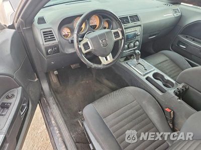 Zdjęcie 8 z 12 samochodu: 2013 DODGE CHALLENGER SXT VIN:2C3CDYAG4DH645610 - miniatura