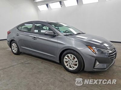 Czwarte zdjęcie samochodu z boku: 2019 HYUNDAI ELANTRA SE VIN:5NPD74LF4KH474804 - miniatura