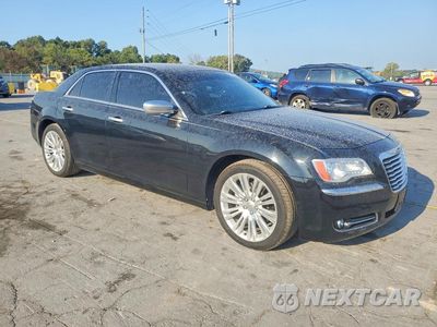 Czwarte zdjęcie samochodu z boku: 2012 CHRYSLER 300C LUXURY VIN:2C3CCAPT6CH253919 - miniatura