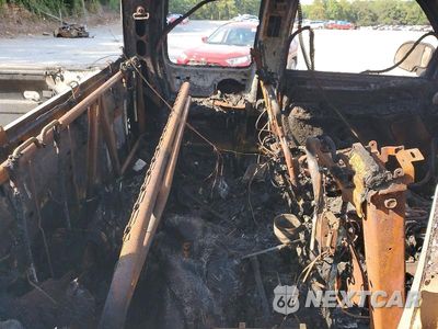 Zdjęcie 10 z 12 samochodu: 2003 CHEVROLET SILVERADO K1500 VIN:1GCEK19T43Z216257 - miniatura