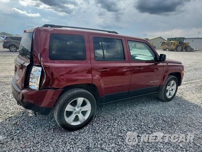 Trzecie zdjęcie samochodu z tyłu: 2015 JEEP PATRIOT SPORT VIN:1C4NJRBB4FD270047 - miniatura