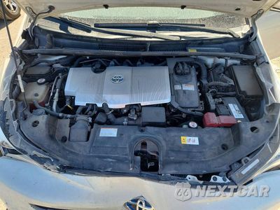 Zdjęcie 11 z 12 samochodu: 2016 TOYOTA PRIUS TWO VIN:JTDKBRFU5G3024031 - miniatura