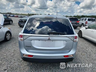 Zdjęcie 6 z 13 samochodu: 2014 MITSUBISHI OUTLANDER SE VIN:JA4AD3A35EZ017442 - miniatura