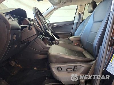 Zdjęcie 7 z 13 samochodu: 2019 VOLKSWAGEN TIGUAN SE VIN:3VV2B7AXXKM087947 - miniatura