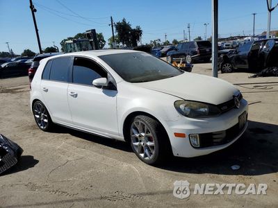 Czwarte zdjęcie samochodu z boku: 2013 VOLKSWAGEN GTI VIN:WVWHD7AJ0DW013938 - miniatura