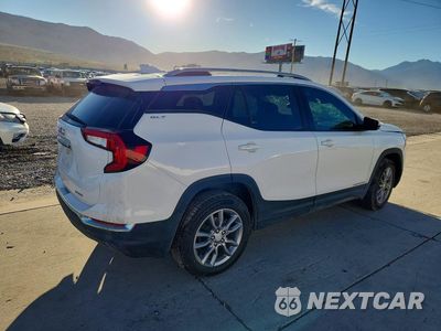 Trzecie zdjęcie samochodu z tyłu: 2022 GMC TERRAIN SLT VIN:3GKALVEV6NL210159 - miniatura