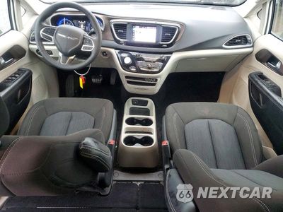 Zdjęcie 8 z 13 samochodu: 2022 CHRYSLER VOYAGER LX VIN:2C4RC1CG0NR159093 - miniatura