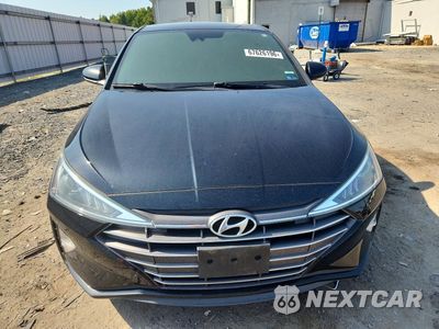 Piąte zdjęcie samochodu w środku: 2020 HYUNDAI ELANTRA VIN:5NPD74LF4LH525848 - miniatura