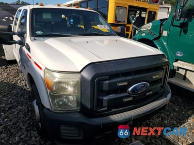 Piąte zdjęcie samochodu w środku: 2011 FORD F350 SUPER DUTY VIN:1FD8W3GT9BEC96141 - miniatura