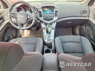 Zdjęcie 8 z 12 samochodu: 2016 CHEVROLET CRUZE LIMITED LT VIN:1G1PE5SB5G7223141 - miniatura