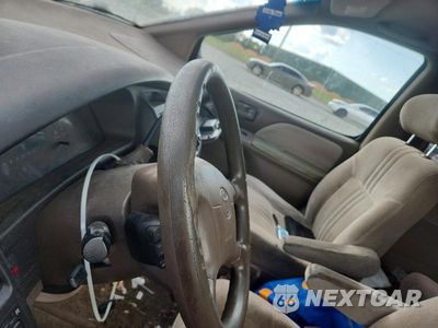 Zdjęcie 9 z 13 samochodu: 2000 TOYOTA SIENNA VIN:4T3ZF19C5YU319152 - miniatura