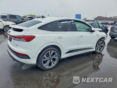 Trzecie zdjęcie samochodu z tyłu: 2025 AUDI Q4 E-TRON SPORTBACK PREMIUM VIN:WA12UBFZ4SP040830 - miniatura