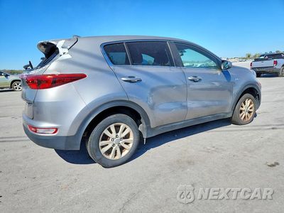 Trzecie zdjęcie samochodu z tyłu: 2019 KIA SPORTAGE LX VIN:KNDPMCAC6K7592401 - miniatura