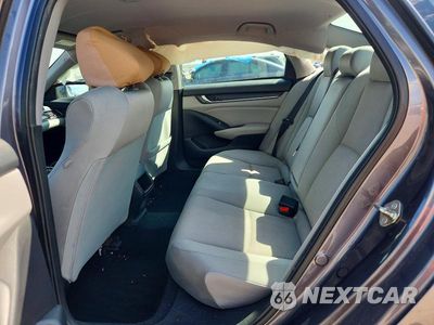 Zdjęcie 10 z 13 samochodu: 2019 HONDA ACCORD LX VIN:1HGCV1F18KA100365 - miniatura