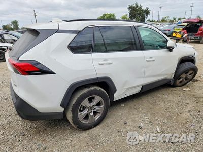 Trzecie zdjęcie samochodu z tyłu: 2025 TOYOTA RAV4 XLE VIN:2T3W1RFV7SW402479 - miniatura
