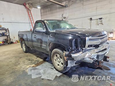 Czwarte zdjęcie samochodu z boku: 2013 CHEVROLET SILVERADO K1500 LT VIN:1GCNKSE00DZ388840 - miniatura