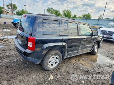 Trzecie zdjęcie samochodu z tyłu: 2014 JEEP PATRIOT SPORT VIN:1C4NJPBB7ED909296 - miniatura