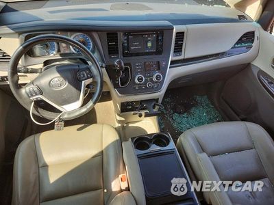 Zdjęcie 8 z 14 samochodu: 2017 TOYOTA SIENNA XLE PREMIUM 8-PASSENGER VIN:5TDYZ3DC6HS815892 - miniatura