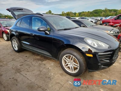 Czwarte zdjęcie samochodu z boku: 2017 PORSCHE MACAN VIN:WP1AA2A55HLB00708 - miniatura