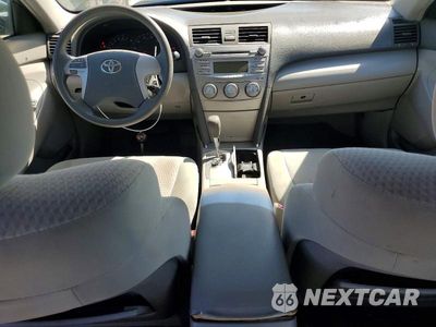 Zdjęcie 8 z 12 samochodu: 2011 TOYOTA CAMRY LE VIN:4T1BF3EK2BU591782 - miniatura