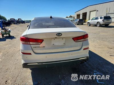 Zdjęcie 6 z 12 samochodu: 2019 KIA OPTIMA LX VIN:5XXGT4L38KG351596 - miniatura