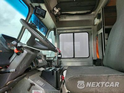 Zdjęcie 7 z 13 samochodu: 2020 FREIGHTLINER MT45G CHASSIS DELIVERY TRUCK VIN:4UZAC2EA6LCMK2930 - miniatura