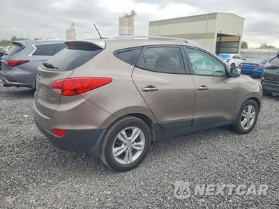 Trzecie zdjęcie samochodu z tyłu: 2013 HYUNDAI TUCSON GLS VIN:KM8JU3AC8DU557493 - miniatura