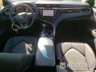 Zdjęcie 8 z 12 samochodu: 2018 TOYOTA CAMRY LE VIN:4T1B11HK2JU501317 - miniatura