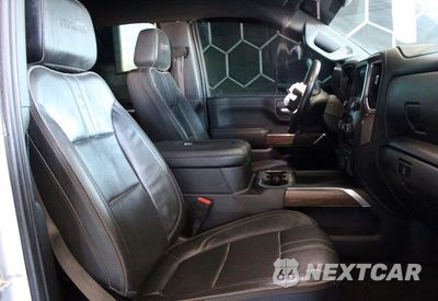 Piąte zdjęcie samochodu w środku: 2022 CHEVROLET SILVERADO K3500 HIGH COUNTRY VIN:1GC4YVEY8NF270409 - miniatura