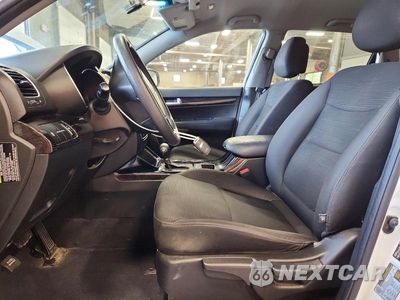 Zdjęcie 7 z 13 samochodu: 2014 KIA SORENTO LX VIN:5XYKT3A6XEG482966 - miniatura