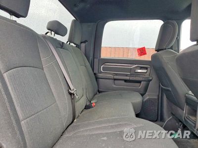 Zdjęcie 10 z 12 samochodu: 2021 RAM 2500 BIG HORN VIN:3C6UR5DL6MG660836 - miniatura