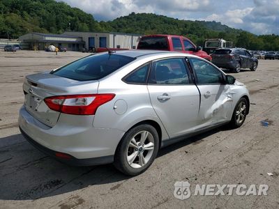 Trzecie zdjęcie samochodu z tyłu: 2014 FORD FOCUS SE VIN:1FADP3F2XEL449561 - miniatura