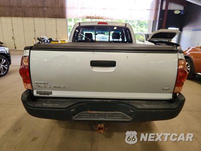 Zdjęcie 6 z 12 samochodu: 2006 TOYOTA TACOMA V6 VIN:5TEUU42N06Z161852 - miniatura